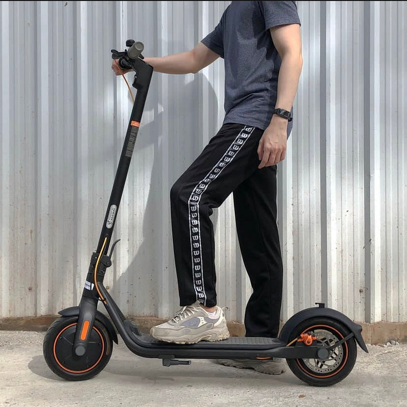 monopattino elettrico max g30le recensione Kickscooter Ninebot Es1 Recensione Monopattino Elettrico Ninebot Max G30  Rivenditori Segway Ninebot Max G30le Max G30le