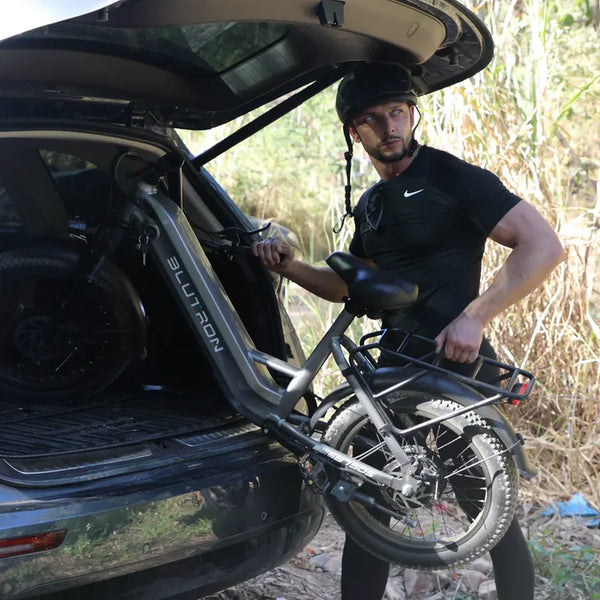 Space‑Saving Foldable Cockpit
