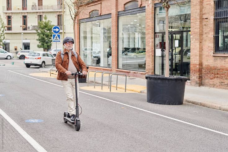 Which Electric Kick Scooter is Best for Seniors?