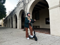 Segway Ninebot E2 Commuter Electric Scooter Canada | 20km/hr Speed / 25km Range / 14.2kg / 250W