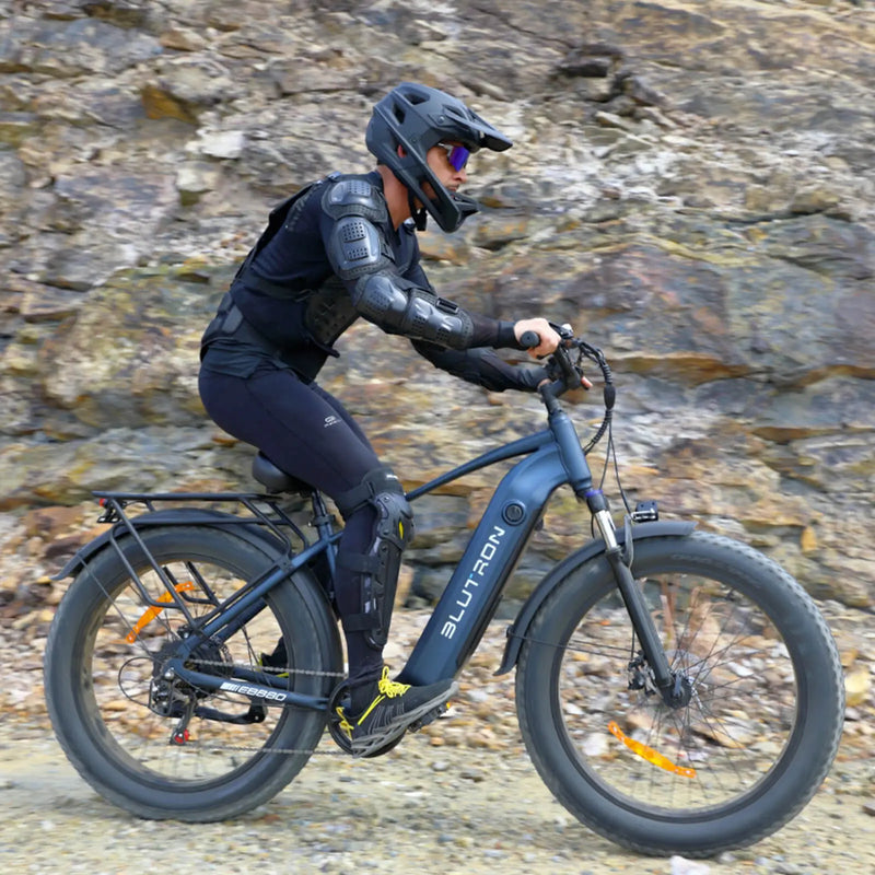 Blutron EB880 Fat Tire E-Bike 32km/h Speed / 80km Range / 35.5kg / 750W