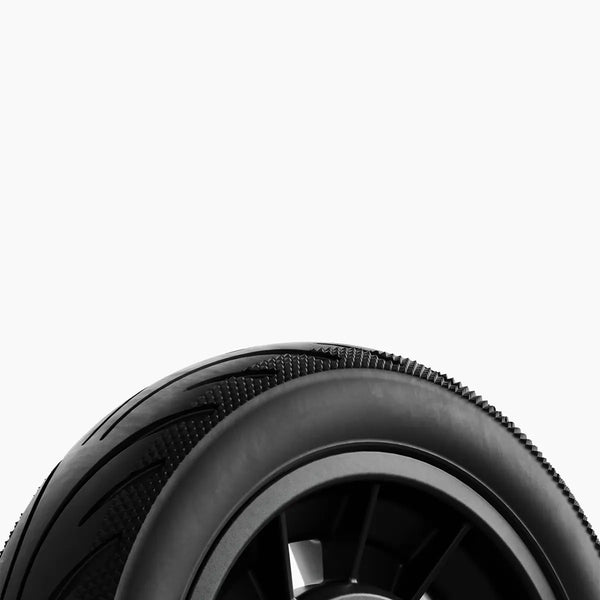 10‑Inch Tubeless Tires for Better Grip