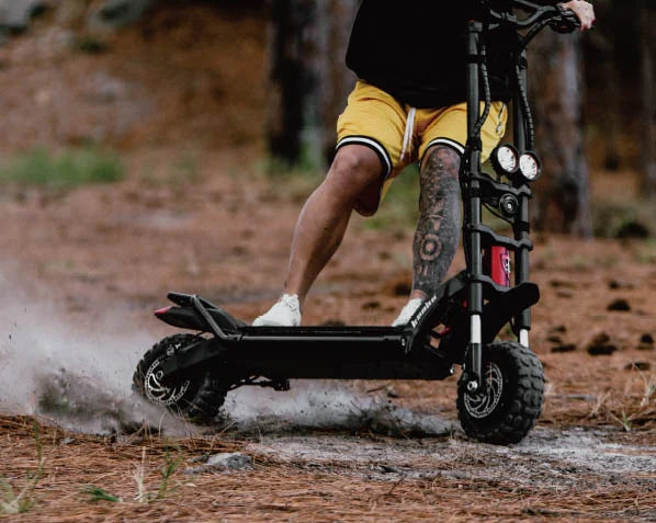 Kaabo Wolf Warrior 11+ 80km/hr Speed / 80km/h Range / 46kg / 2400W