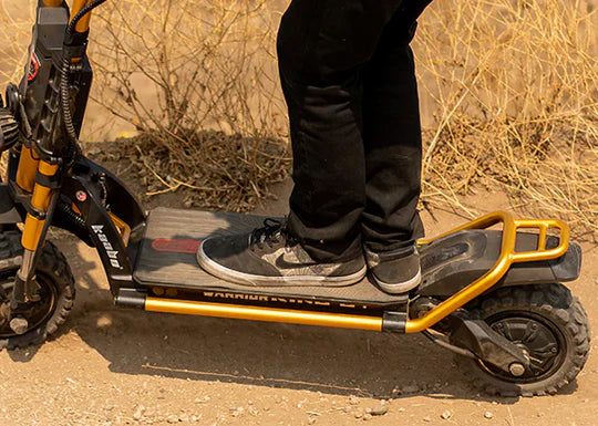 Roomy Anti-Slip Deck for Total Control